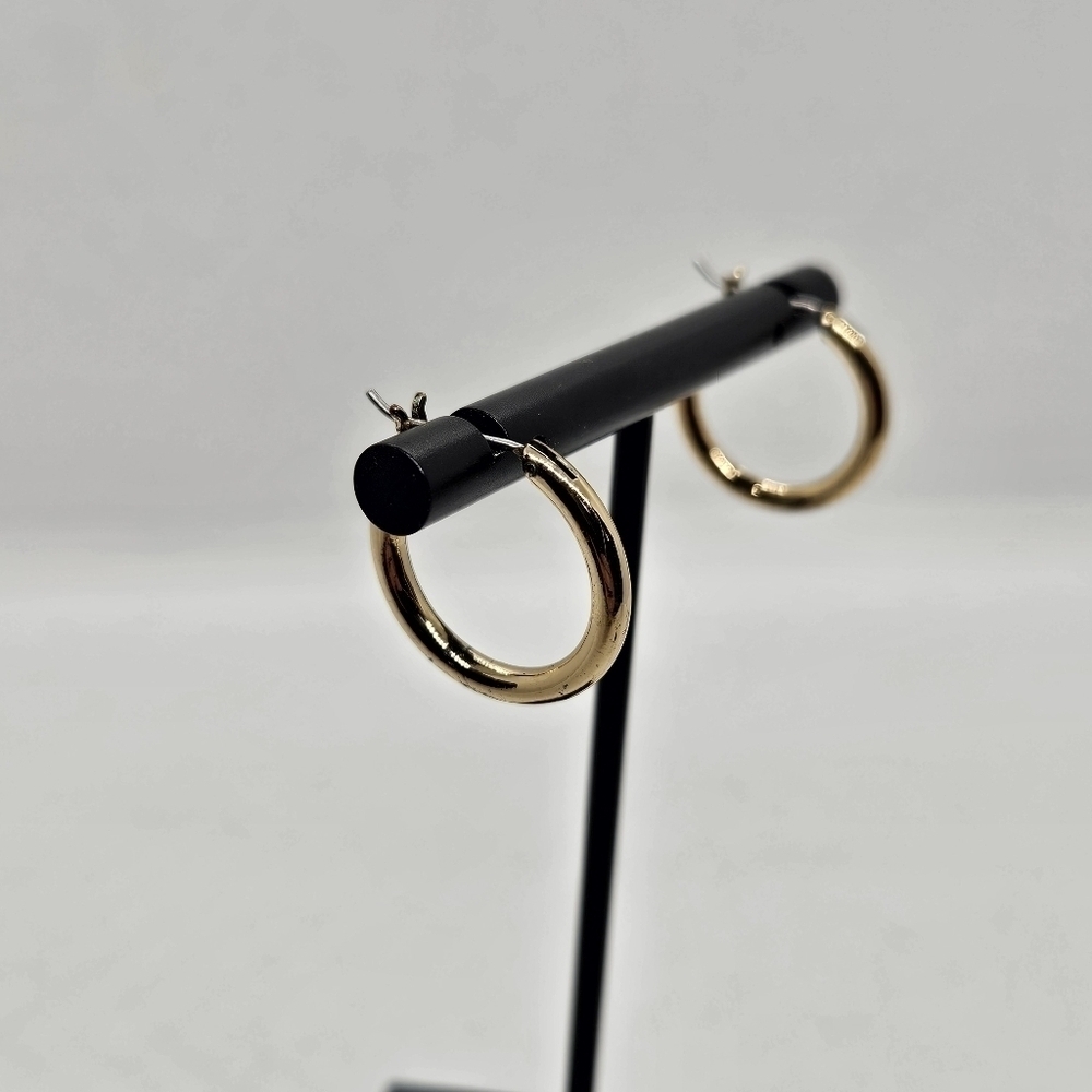 small gold tone thick hoop earrings